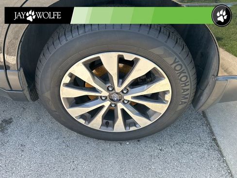 Used 2019 Subaru Outback 3.6R Touring AWD/4WD image 8