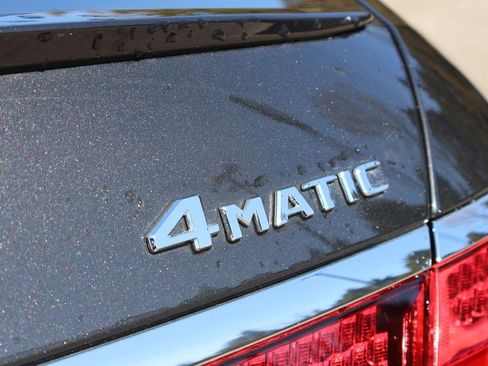 Used 2022 Mercedes-Benz S 500 4MATIC w/ AMG Line Package image 9