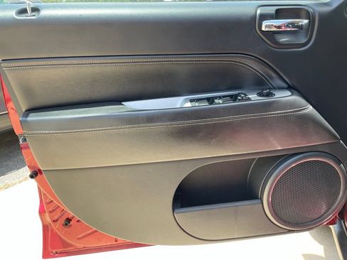 Used 2017 Jeep Compass Latitude FWD image 15