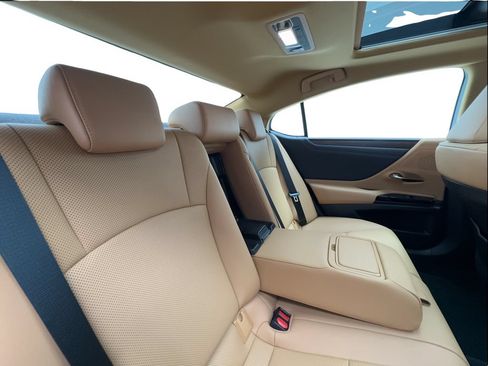 Used 2022 Lexus ES 350 w/ Premium Package FWD image 23