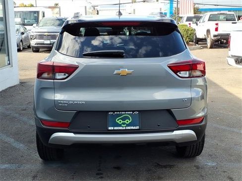 Used 2025 Chevrolet TrailBlazer LT w/ LT Cold Weather Package image 5