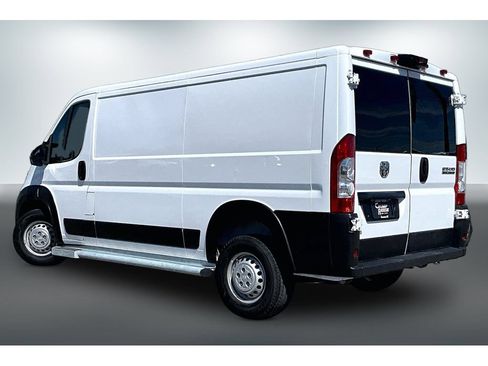 Used 2025 RAM ProMaster 2500 w/ U-Haul Equipment Group FWD image 4