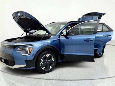 Used 2023 Kia Niro Wind FWD image 14