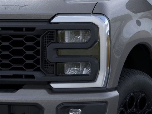 New 2025 Ford F350 Lariat w/ Black Appearance Package image 18