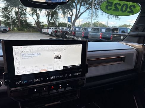 Used 2025 GMC Hummer EV 3X AWD/4WD image 79
