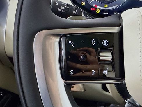 New 2026 Land Rover Range Rover SE image 12
