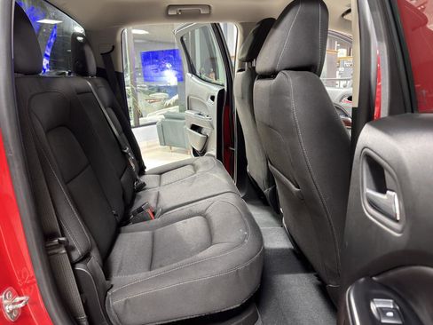 Used 2019 GMC Canyon SLE image 38