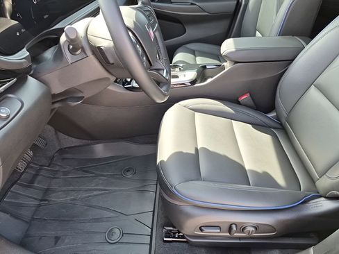 Used 2024 Buick Envista Sport Touring w/ Convenience I Package image 31