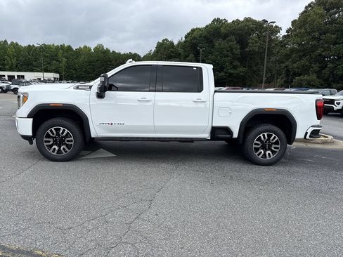 Used 2022 GMC Sierra 2500 AT4 w/ AT4 Preferred Package AWD/4WD image 4