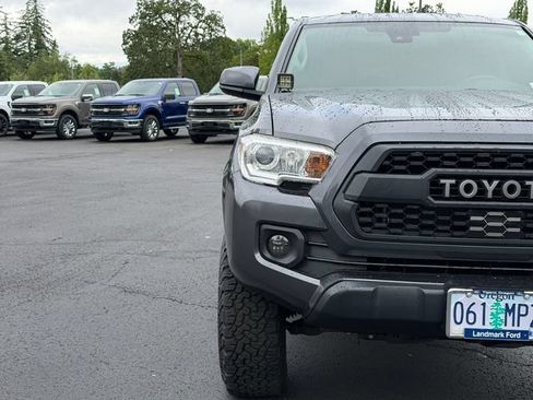 Used 2019 Toyota Tacoma SR w/ SR Convenience Package AWD/4WD image 9