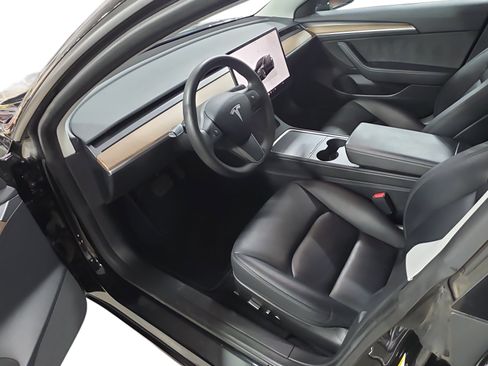 Certified 2023 Tesla Model 3 Standard Range RWD image 9