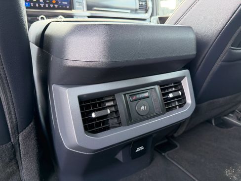 Used 2026 Ford F250 Lariat w/ Tremor Off-Road Package AWD/4WD image 29