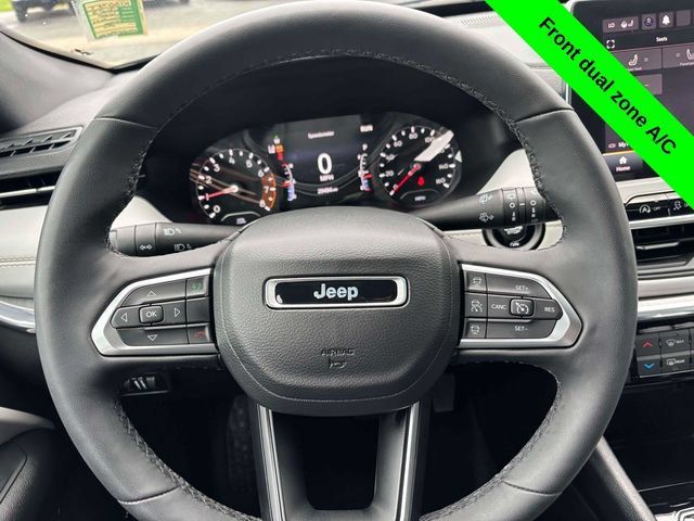Used 2023 Jeep Compass Limited AWD/4WD image 27