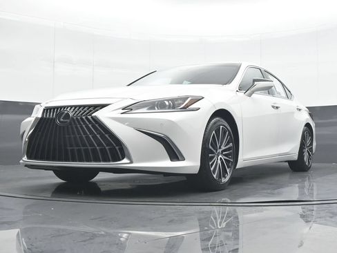 Used 2023 Lexus ES 350 w/ Premium Package FWD image 25