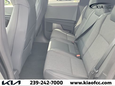 Used 2026 Tesla Cybertruck AWD Crew Cab image 11