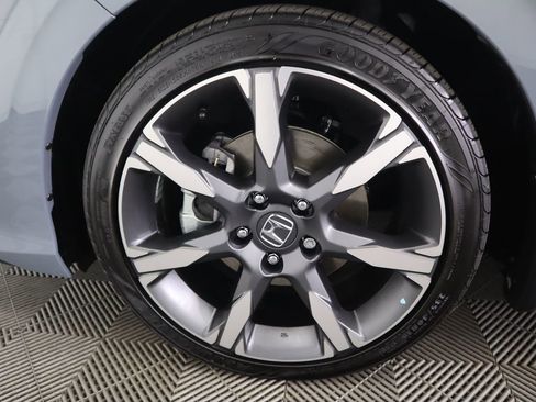 Used 2025 Honda Civic Sport Touring image 31