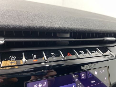 New 2025 Jeep Grand Cherokee Altitude image 14