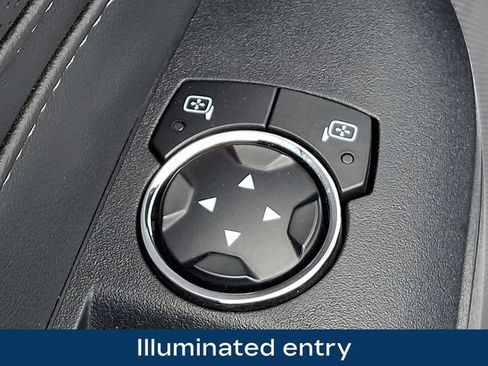 Used 2025 Ford Mustang Premium RWD image 18
