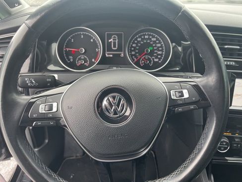 Used 2015 Volkswagen Golf TDI SEL image 12