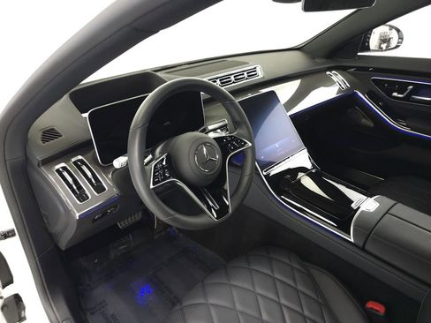 Used 2023 Mercedes-Benz S 580 4MATIC Sedan w/ AMG Line image 9