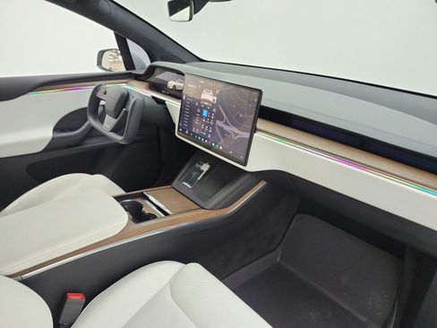 Used 2023 Tesla Model X AWD/4WD image 21