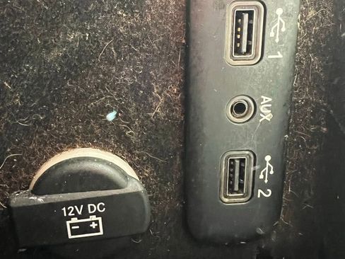 Used 2020 Dodge Challenger SXT image 34