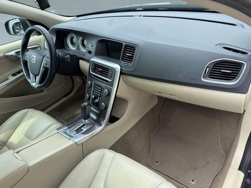 Used 2012 Volvo S60 T5 FWD image 29
