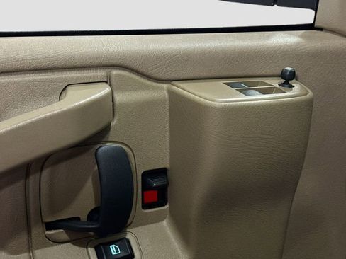 New 2025 Chevrolet Express 2500 RWD image 18