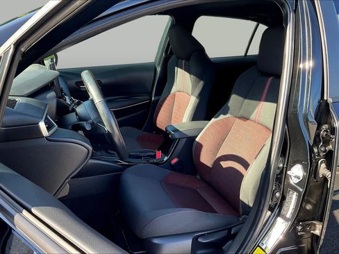 Used 2024 Toyota Corolla SE FWD image 8