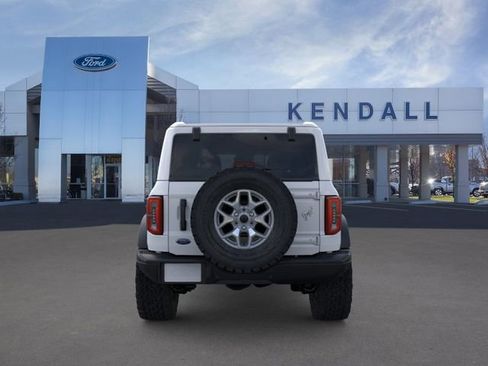Used 2025 Ford Bronco Badlands image 5