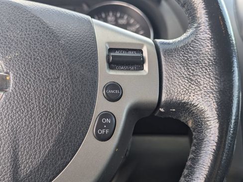 Used 2013 Nissan Rogue SL AWD/4WD image 18