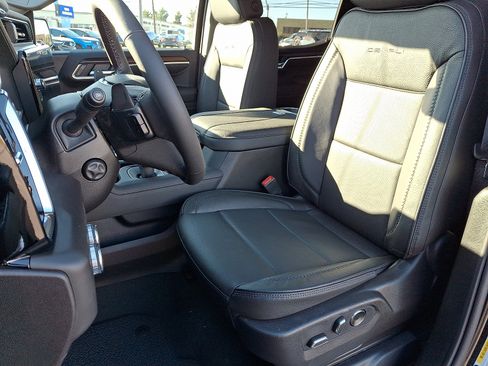 New 2026 GMC Sierra 1500 Denali w/ Technology Package image 6