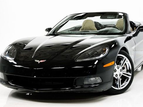 Used 2008 Chevrolet Corvette Convertible w/ Preferred Equipment Group image 3