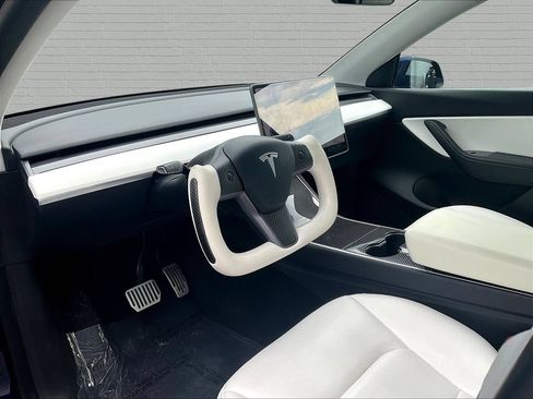Used 2020 Tesla Model Y Long Range AWD/4WD image 14