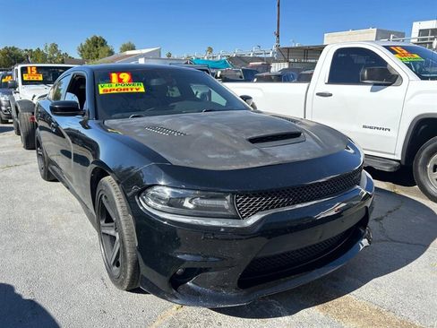 Used 2019 Dodge Charger R/T RWD image 3