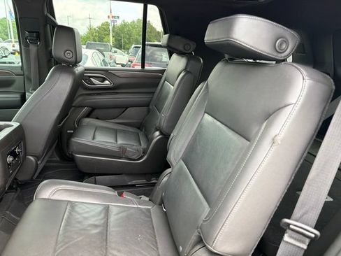 Used 2021 Chevrolet Tahoe Z71 w/ Z71 Signature Package AWD/4WD image 12