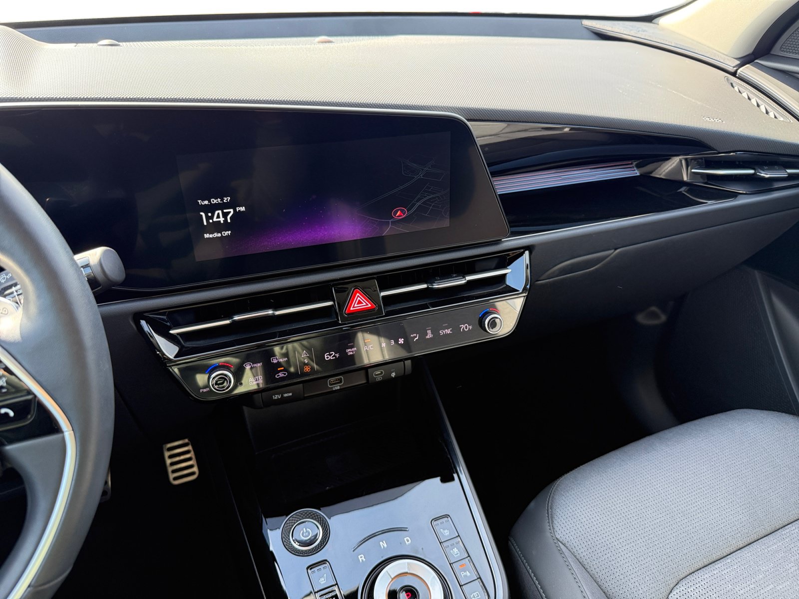 Certified 2024 Kia Niro Wave FWD image 12