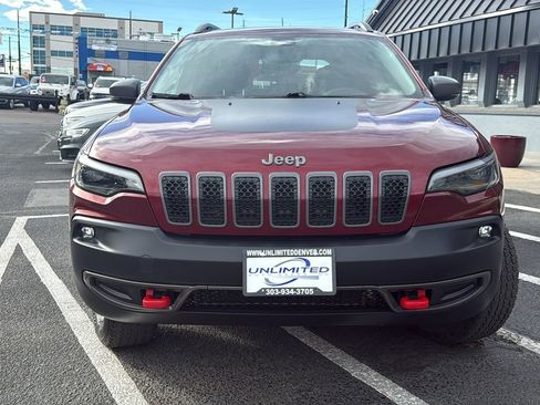 Used 2019 Jeep Cherokee Trailhawk w/ Cold Weather Group image 8
