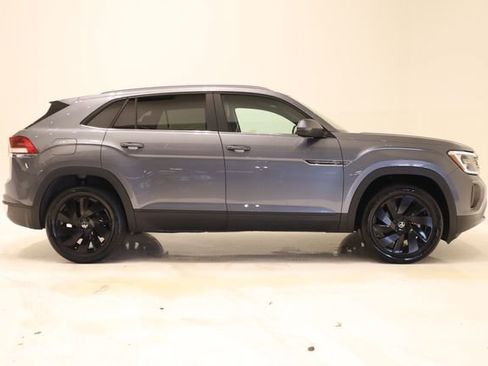 Used 2024 Volkswagen Atlas Cross Sport SE w/ Black Wheel Package FWD image 3