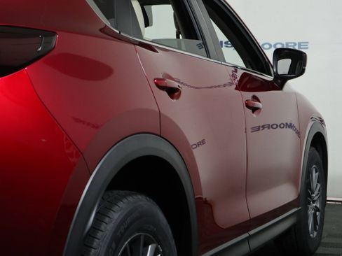 Used 2017 MAZDA CX-5 Touring w/ Preferred Equipment Package FWD image 5