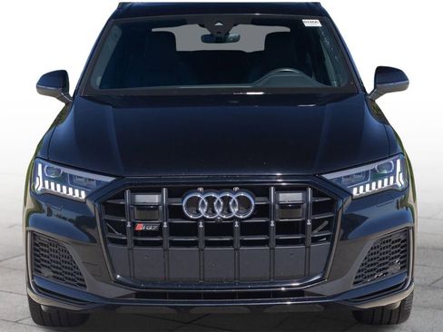 Used 2021 Audi SQ7 Premium Plus w/ Driver Assistance Package image 3