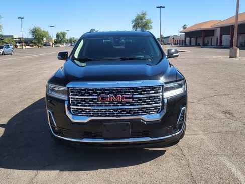 Used 2023 GMC Acadia Denali w/ Denali Ultimate Package AWD/4WD image 3