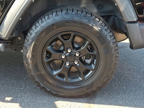 Used 2021 Jeep Wrangler Unlimited Sport AWD/4WD image 8