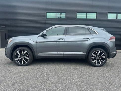New 2025 Volkswagen Atlas Cross Sport SEL Premium R-Line AWD/4WD image 9
