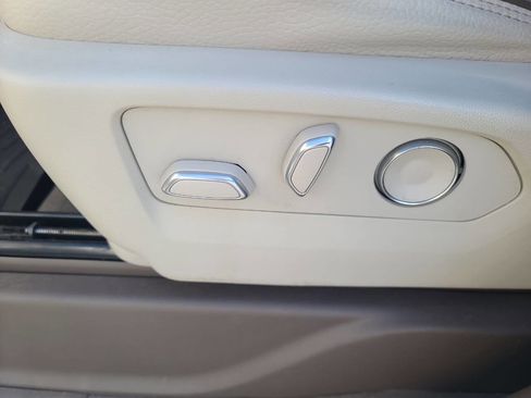 Used 2021 GMC Yukon XL Denali w/ Denali Premium Package image 16