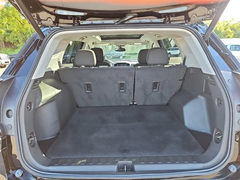 Certified 2022 GMC Terrain SLE w/ Driver Convenience Package image 29