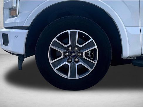 Used 2017 Ford F150 XLT w/ Equipment Group 302A Luxury RWD image 10
