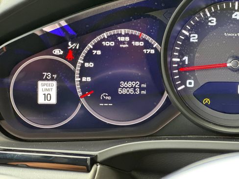 Certified 2023 Porsche Cayenne AWD/4WD image 30