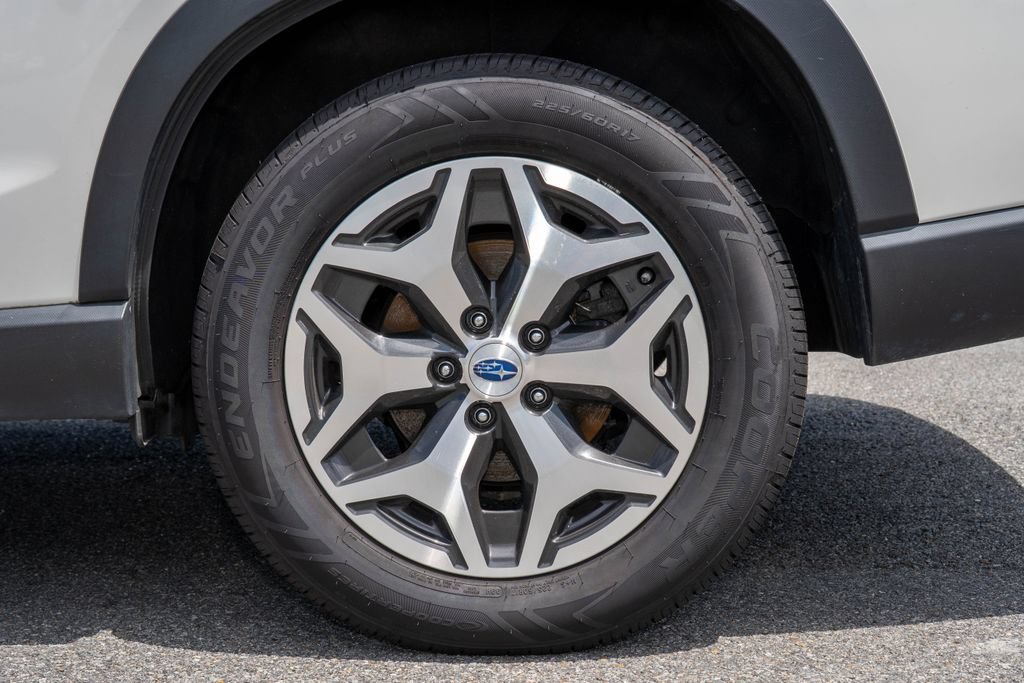 Used 2024 Subaru Forester Premium AWD/4WD image 29