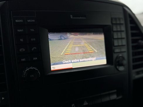 Used 2018 Mercedes-Benz Metris w/ Blind Spot Assist Package image 50